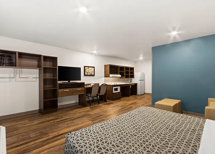 Woodspring Tolleson - Phoenix West Hotel